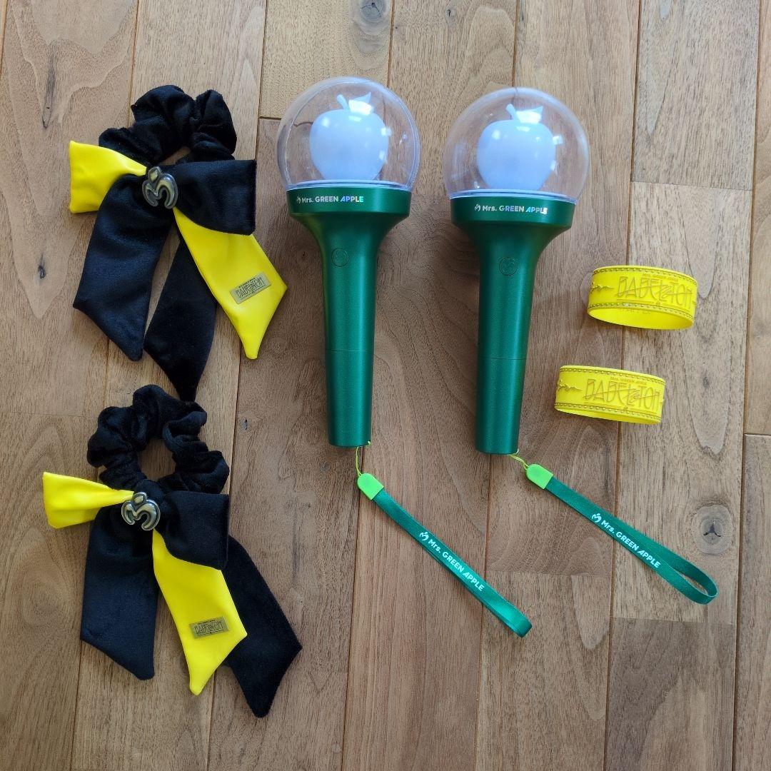 ミセス　ペンライト　2個セット　ライトスティック　リボン　ラバーバンドバベルの塔