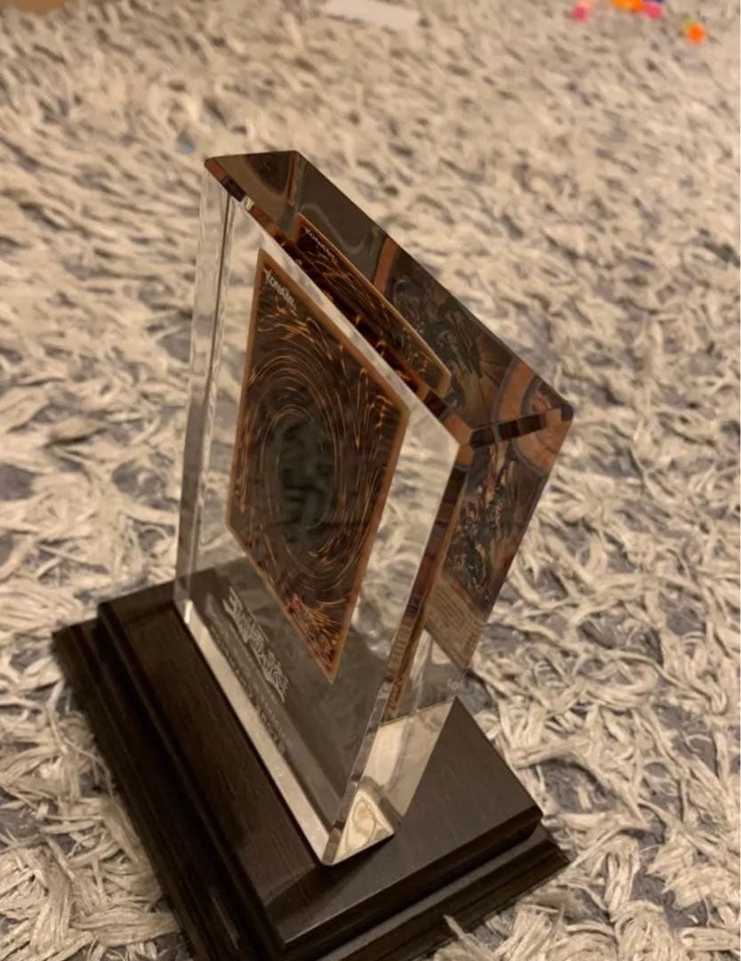 デス・ヴォルストガルフ　クリスタル入り　トロフィー　　star night