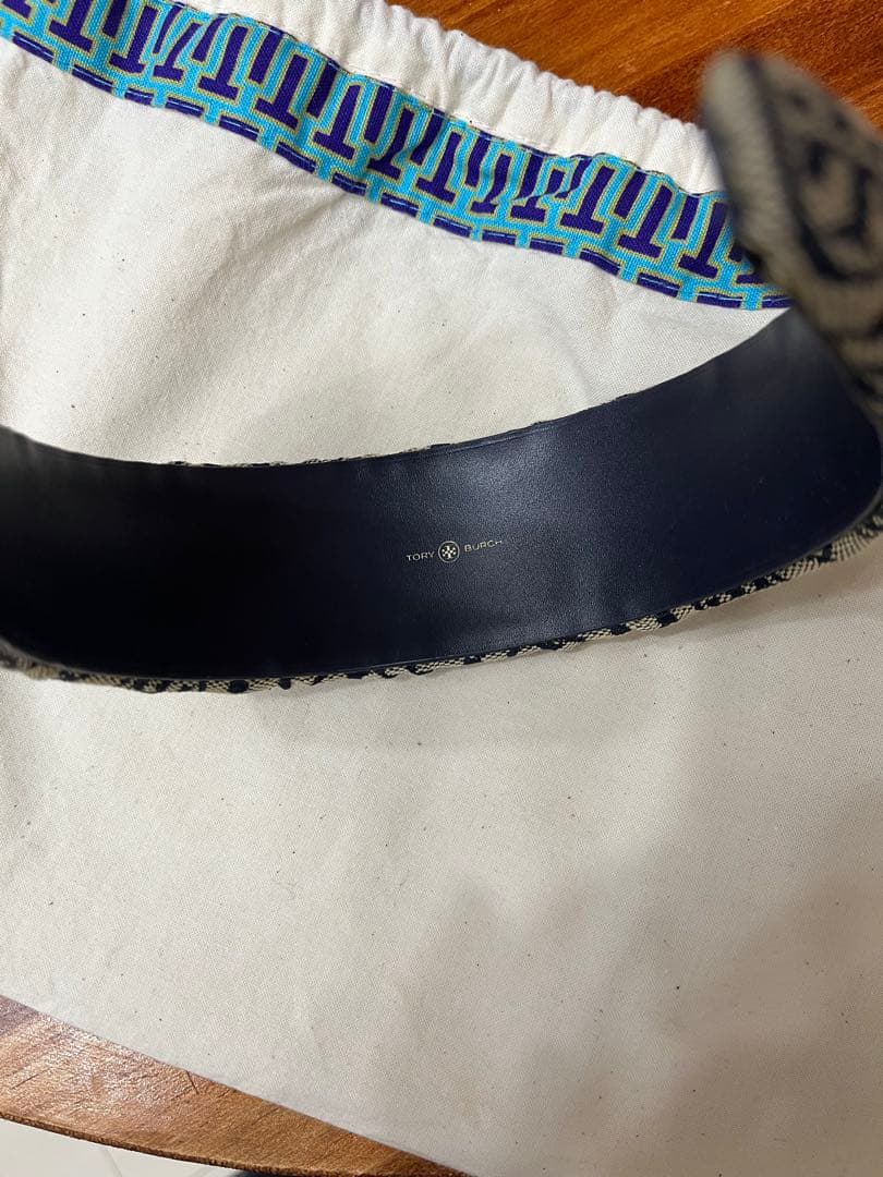トリーバーチ　ヘアバンド　カチューシャ　TORYBURCH