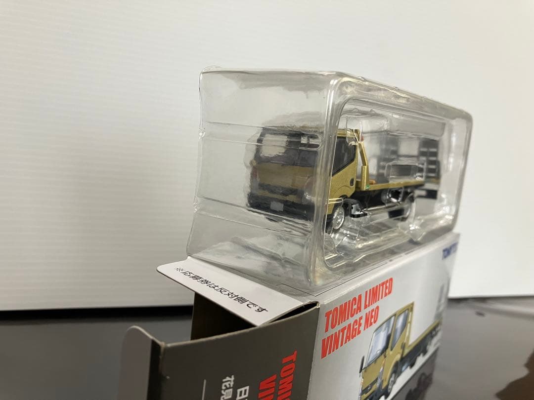 TOMYTEC トミカ LV-N144 金色トラック