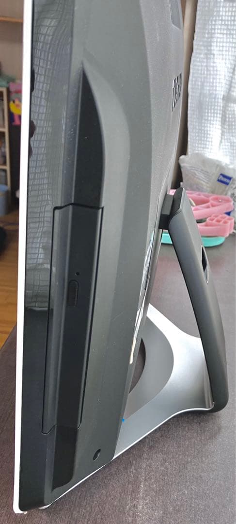 東芝レグザ　一体型パソコン　ＴＶチューナー付　Ｗ録画機能あり