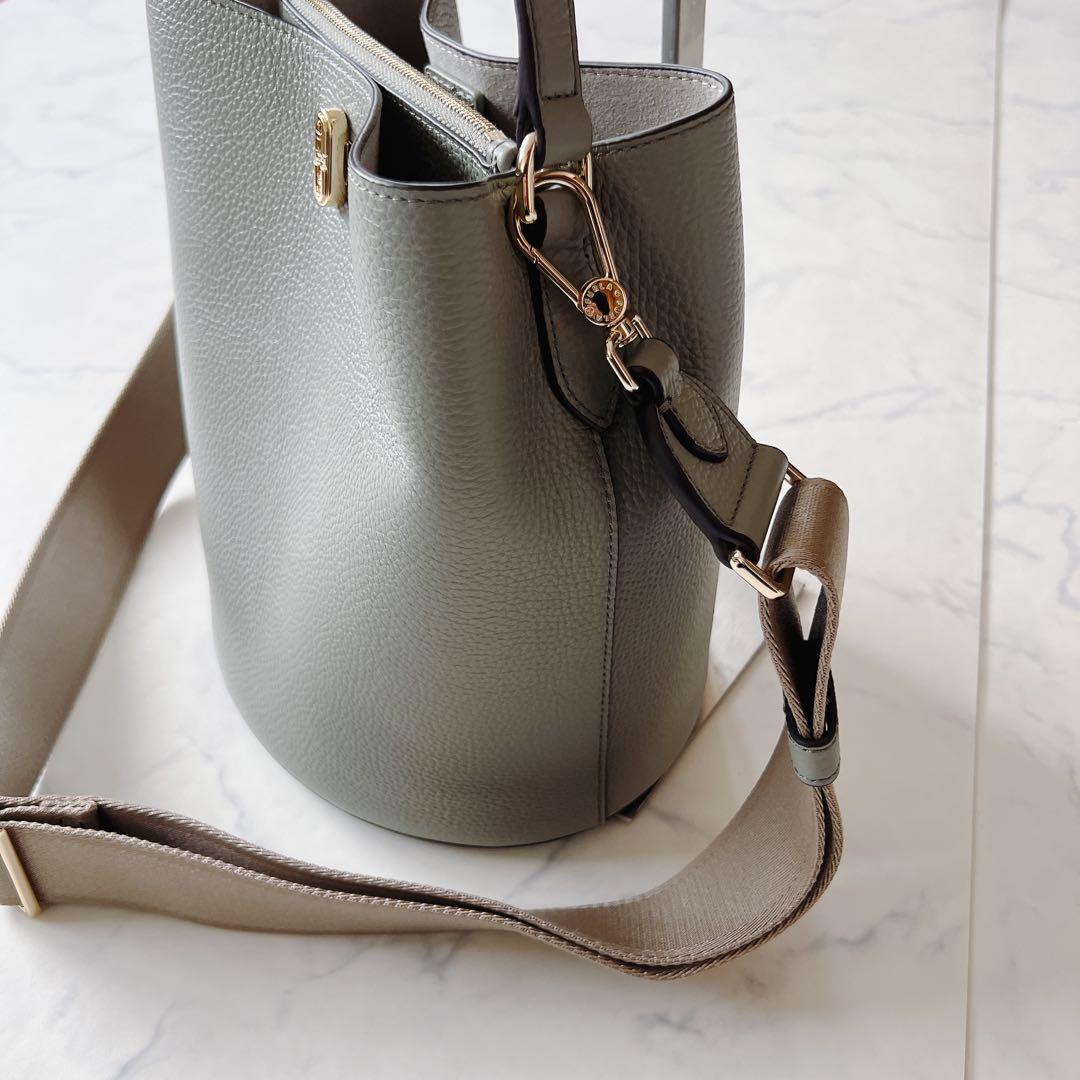 【未使用】FURLA ダナエ　バケットバッグ　2wayショルダーバッグ　レザー