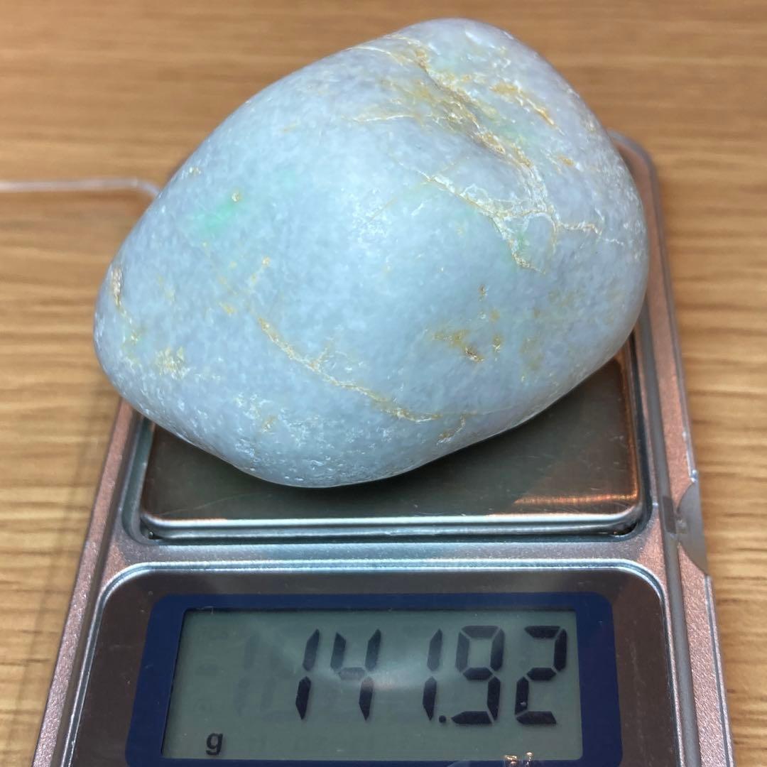 糸魚川翡翠　白×ミントグリーン　海中翡翠　翡翠輝石　原石　141.9ｇ