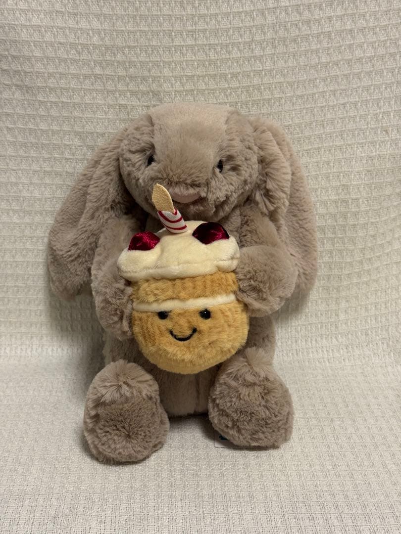 ジェリーキャット バシュフル バニー ベージュ バースデーケーキ ぬいぐるみ