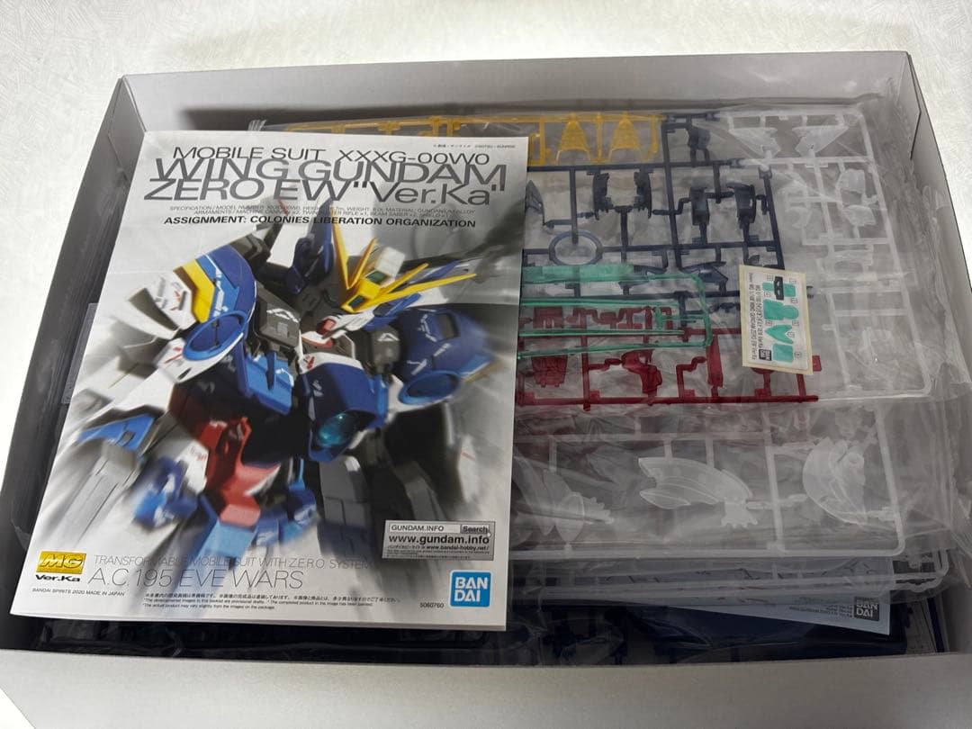 MG XXXG-00W0 ウイングガンダムゼロEW Ver.Ka(クリアカラー)