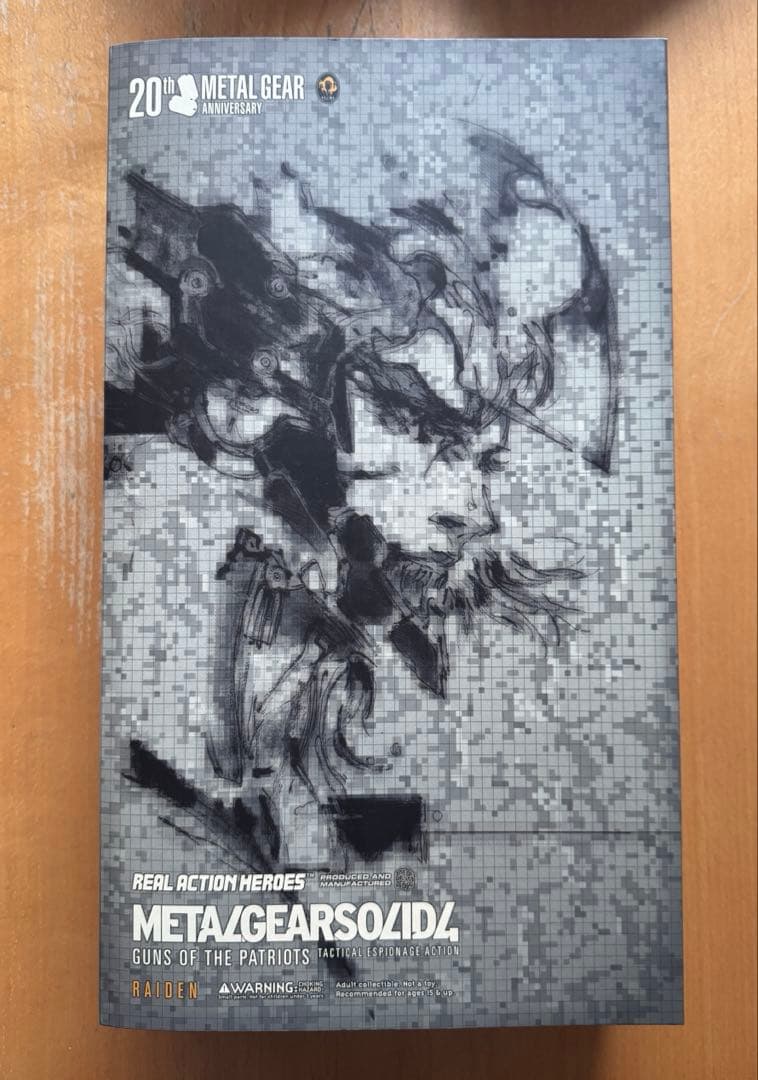 未開封 希少RAH メタルギアソリッド4 オールド・スネーク 雷電 2体セット