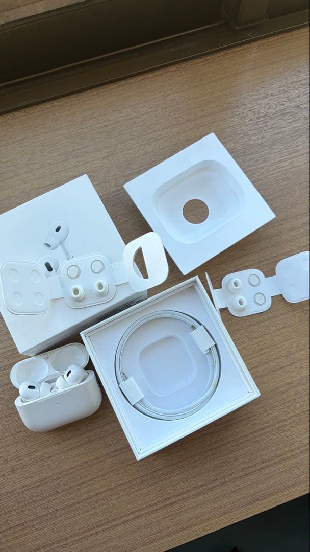 AirPods Pro (第2世代) 本体　Lightning