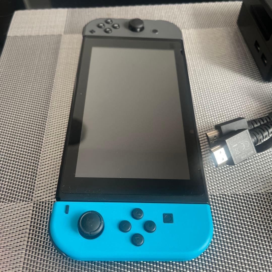 Nintendo Switch 本体 青/黒 ドック付き