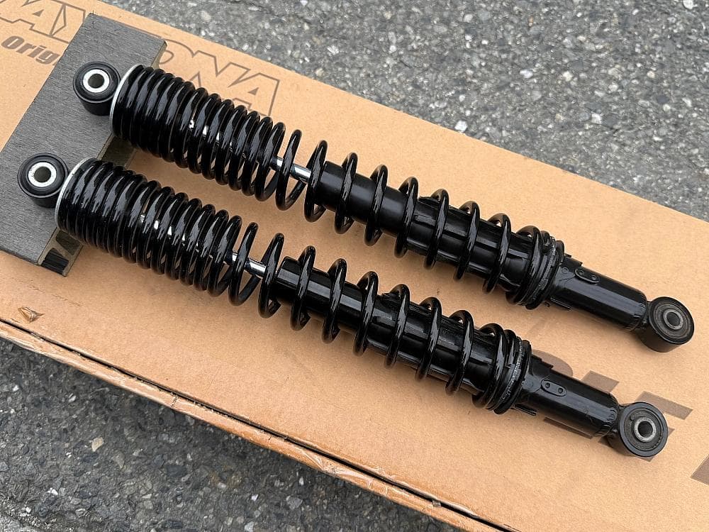 美品　MF10 フォルツァ 純正リアサスペンション