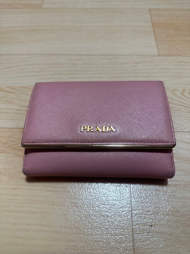PRADA 二つ折り財布 レザーピンク