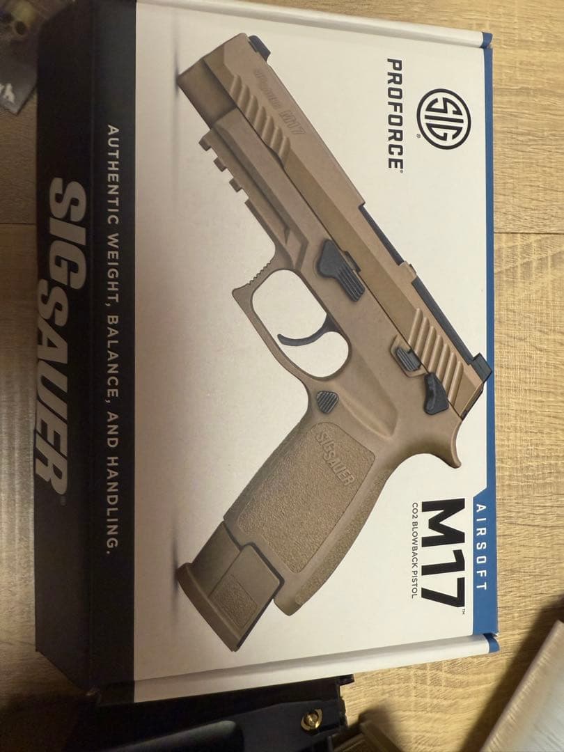 SIG SAUER M17 CO2 マガジン計4本+その他