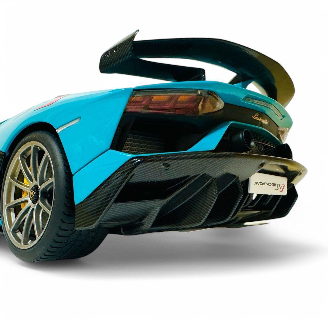 オートアート 1/18 ランボルギーニアヴェンタドール SVJ ターコイズブルー