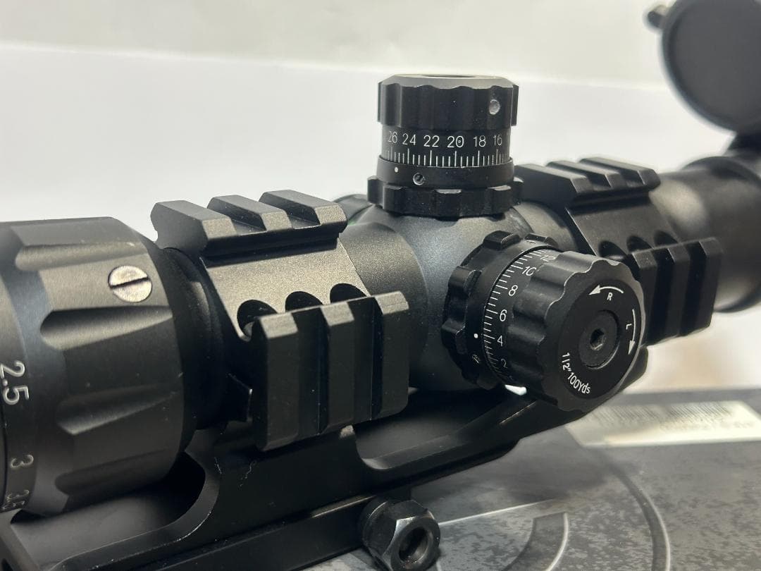 ベクターオプティクス Mustang 1.5-4x30 タクティカルスコープ