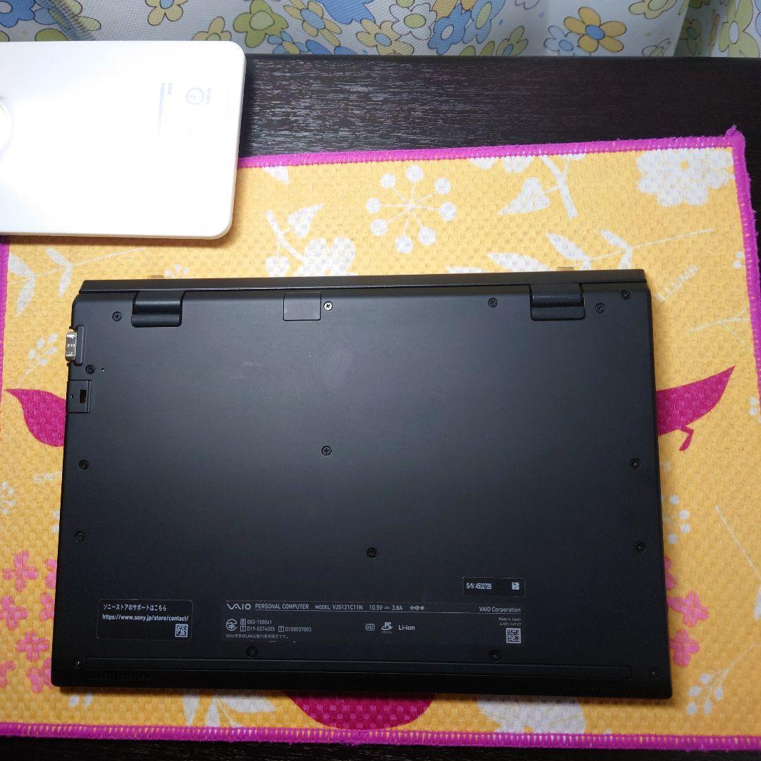 かわいいピンク♪小型軽量モデル！VAIO SX12！ノートパソコン！i3