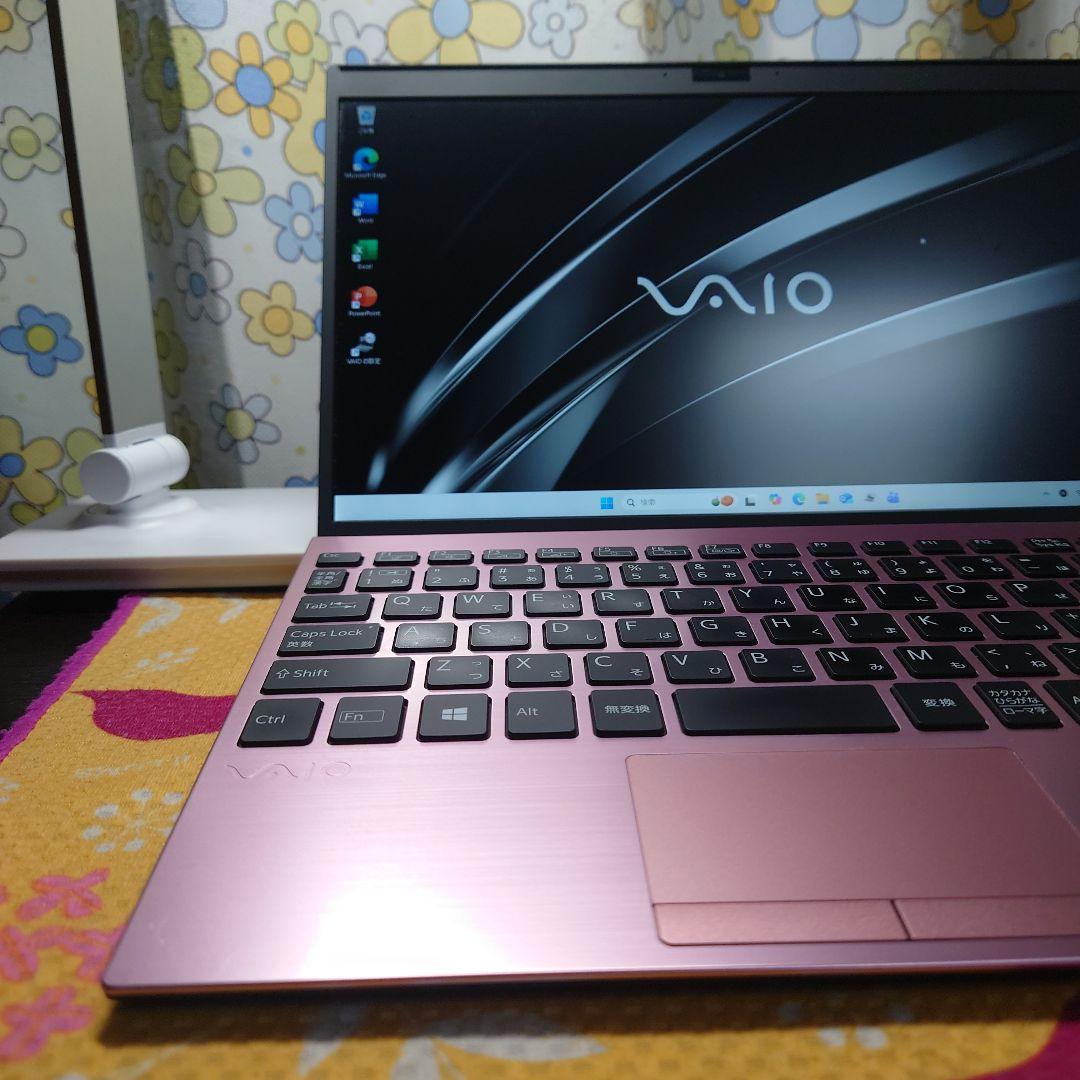 かわいいピンク♪小型軽量モデル！VAIO SX12！ノートパソコン！i3