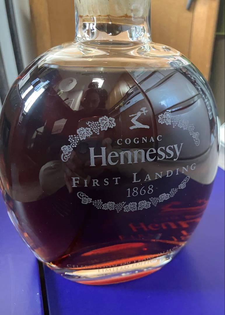 Hennessy Cognac First Landing 1868 ボックス入