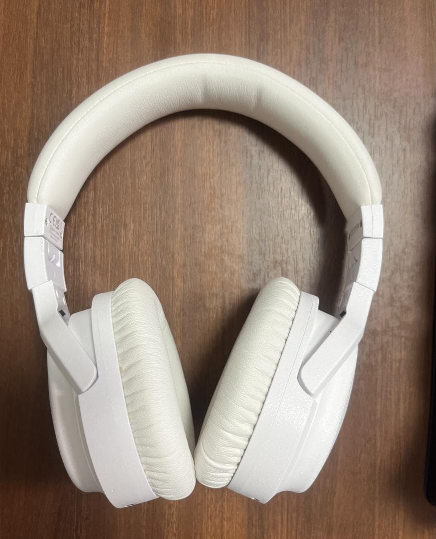 Final UX3000 White ヘッドフォン　白