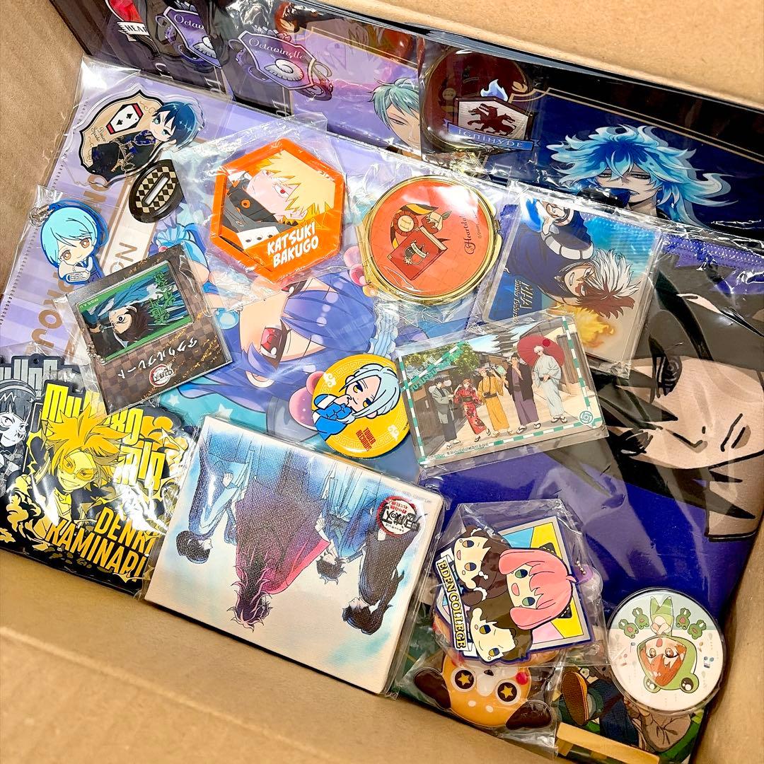 アニメグッズ　大量　まとめ売り