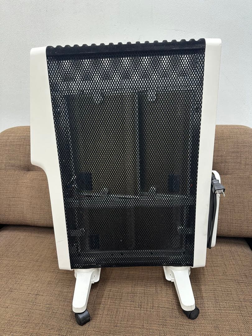 ① siroca シロカ 遠赤軽量ヒーター SN-M451 2024年製