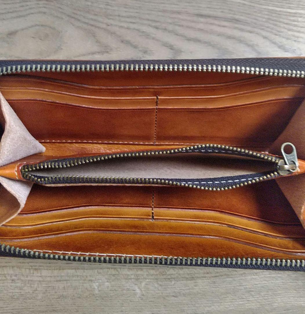 ブラウンレザー長財布