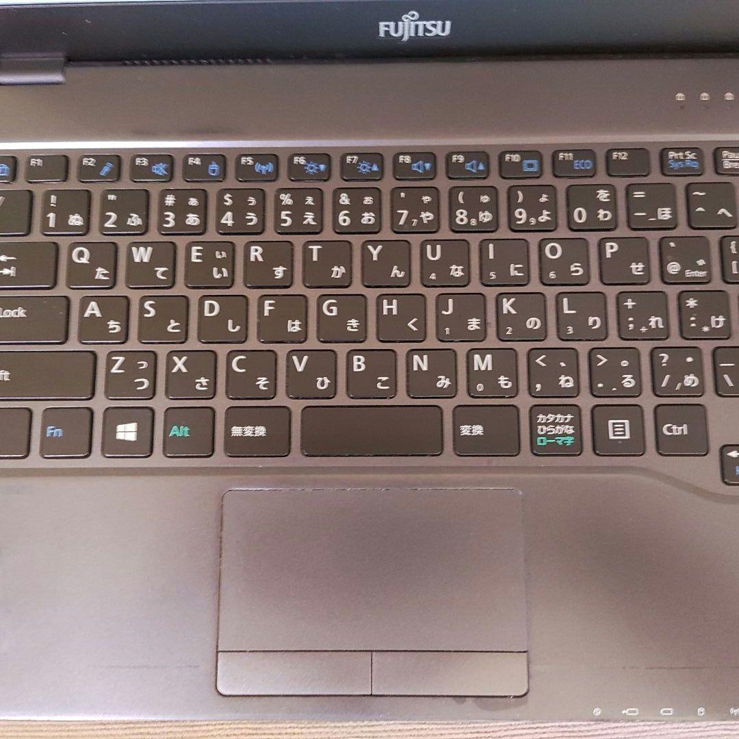 Ｋ⑧富士通　FMVU90B1B　UH90/B1