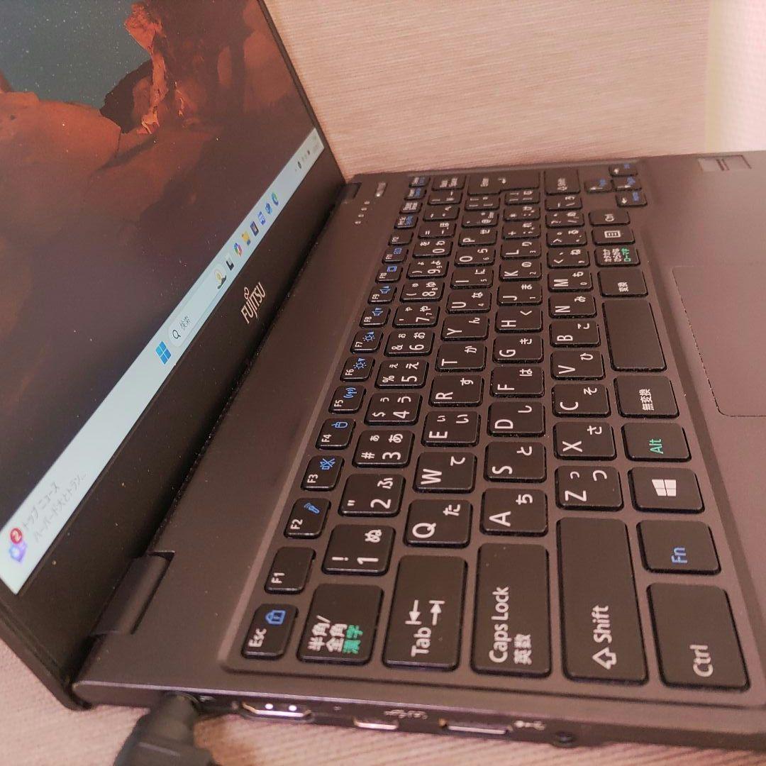 Ｋ⑧富士通　FMVU90B1B　UH90/B1