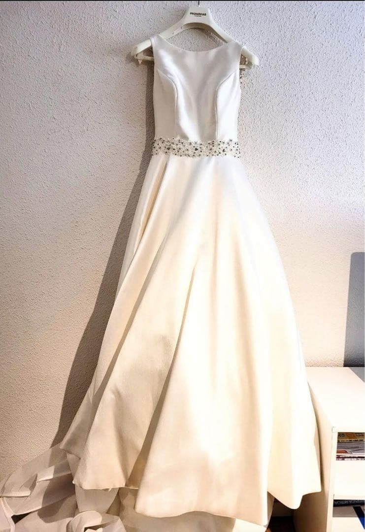 エレガントAラインウェディングドレス　May