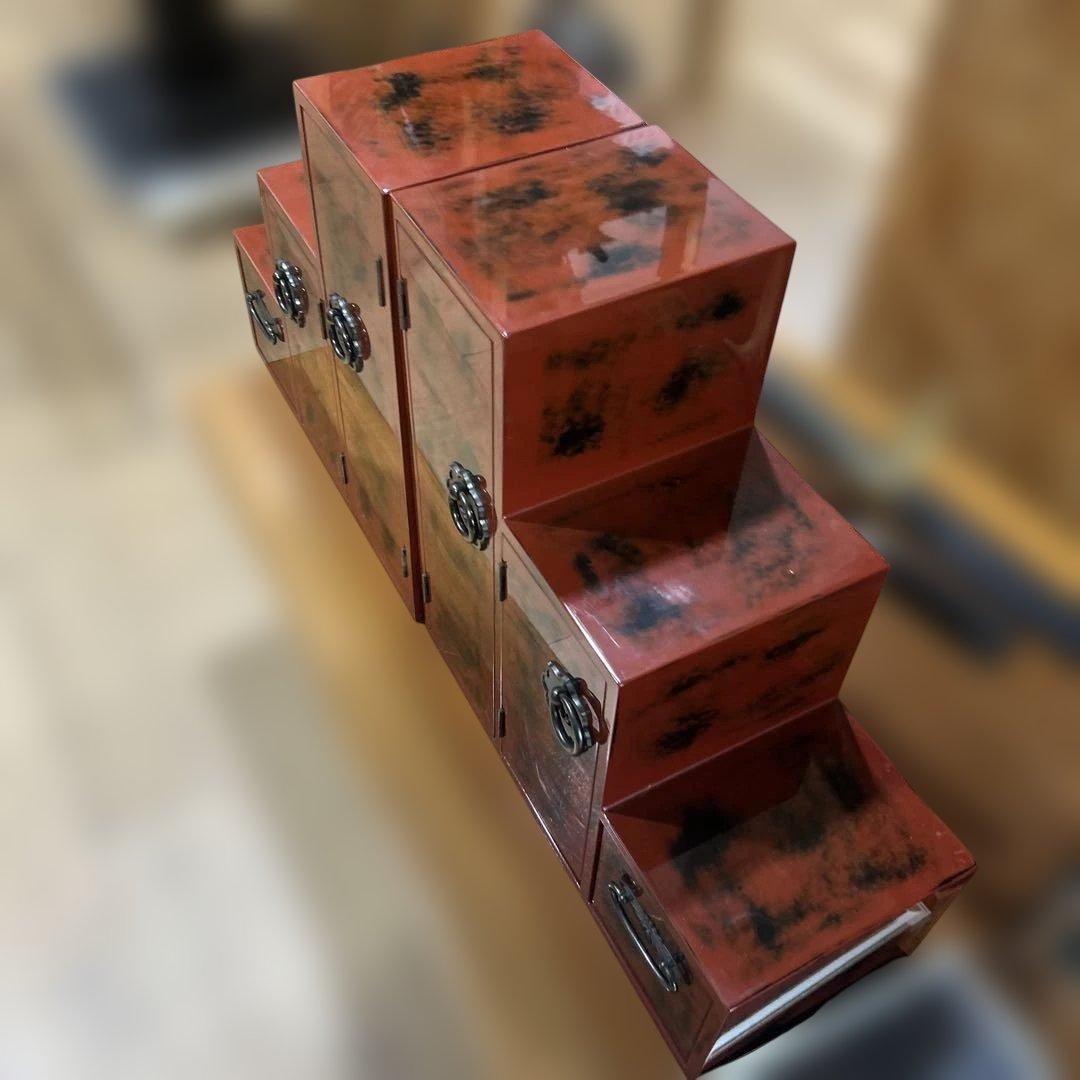 赤い階段型木製箪笥　高級　昭和レトロ　珍品　コレクション