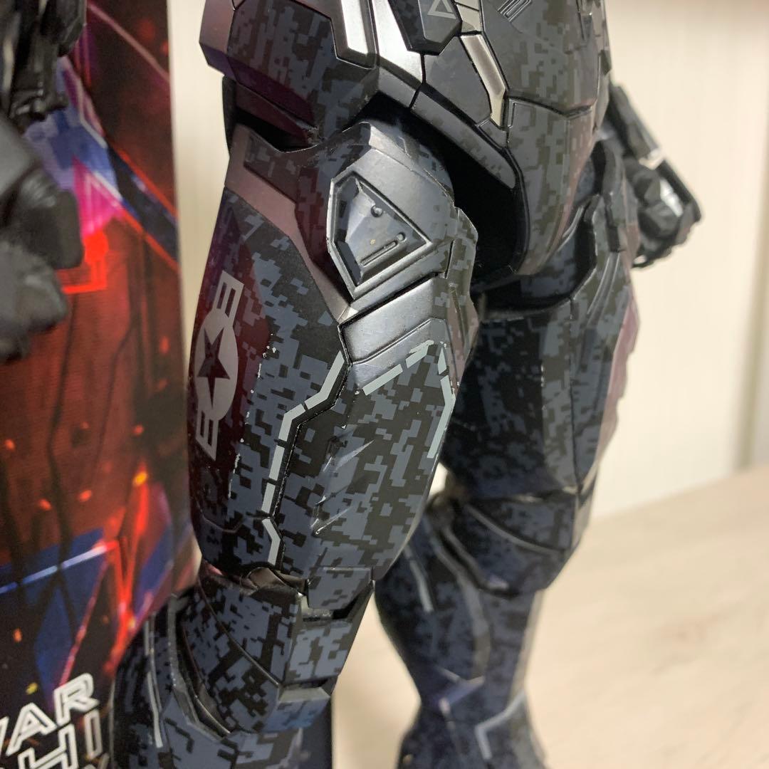 ホットトイズ　ウォーマシンマーク4 インフィニティーウォー