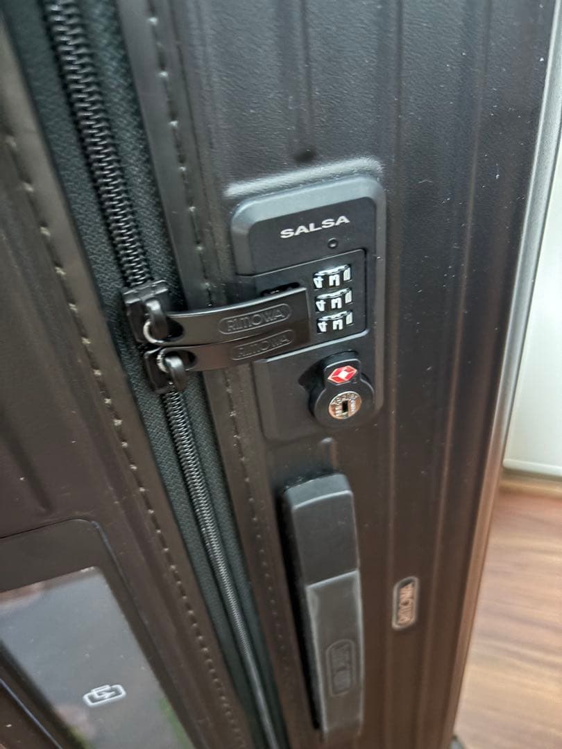 リモワ サルサ TSAロック マットブラック RIMOWA SALSA 86L