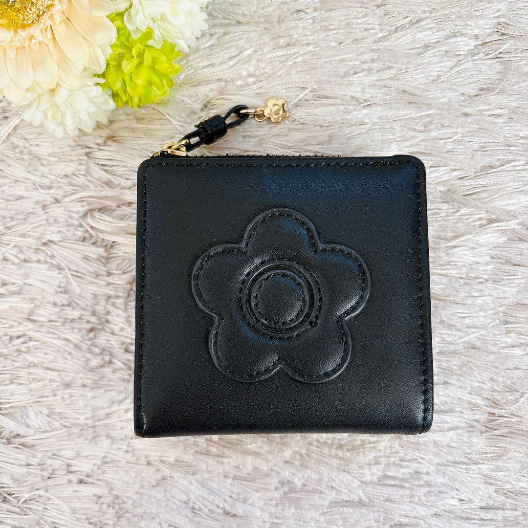 極美品✨MARY QUANT マリークワント 二つ折り財布 デイジー 黒