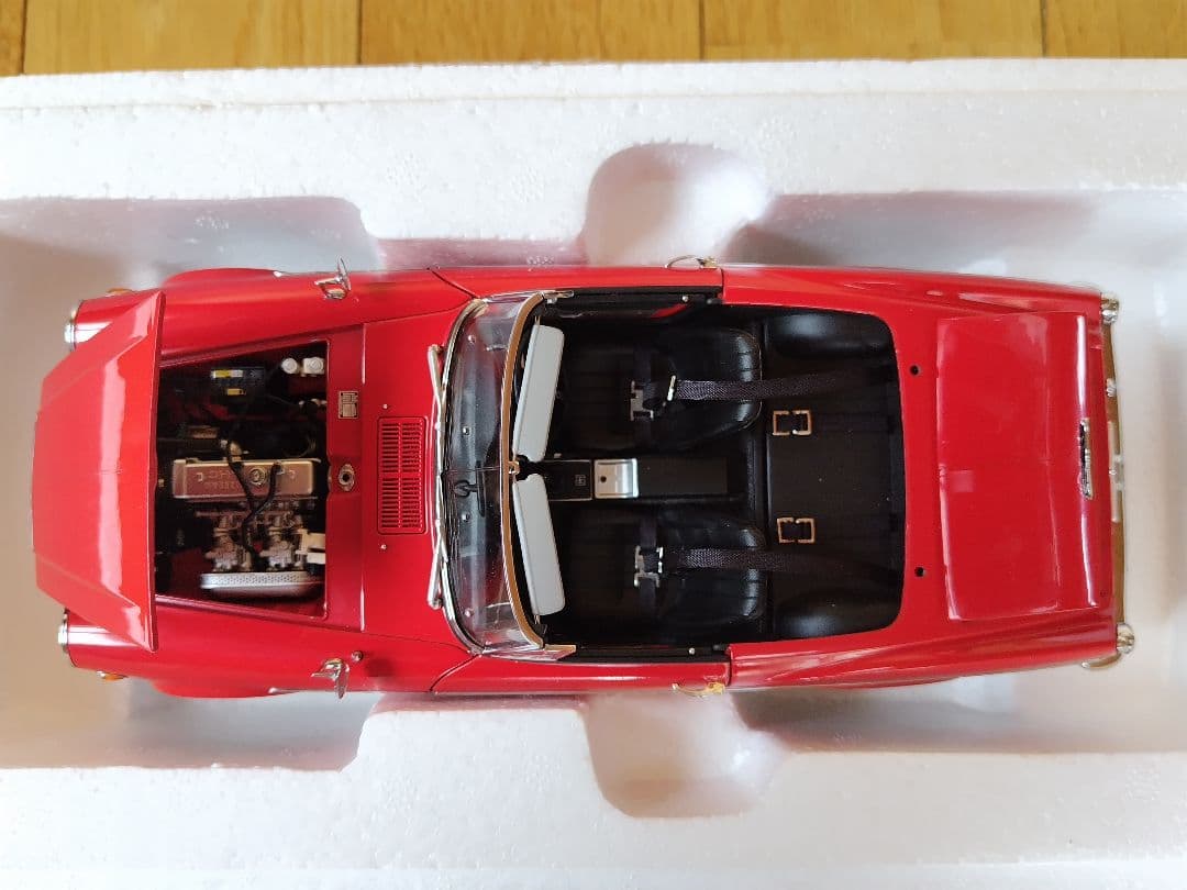 オートアート 1/18「DATSUN FAIRLADY 2000」