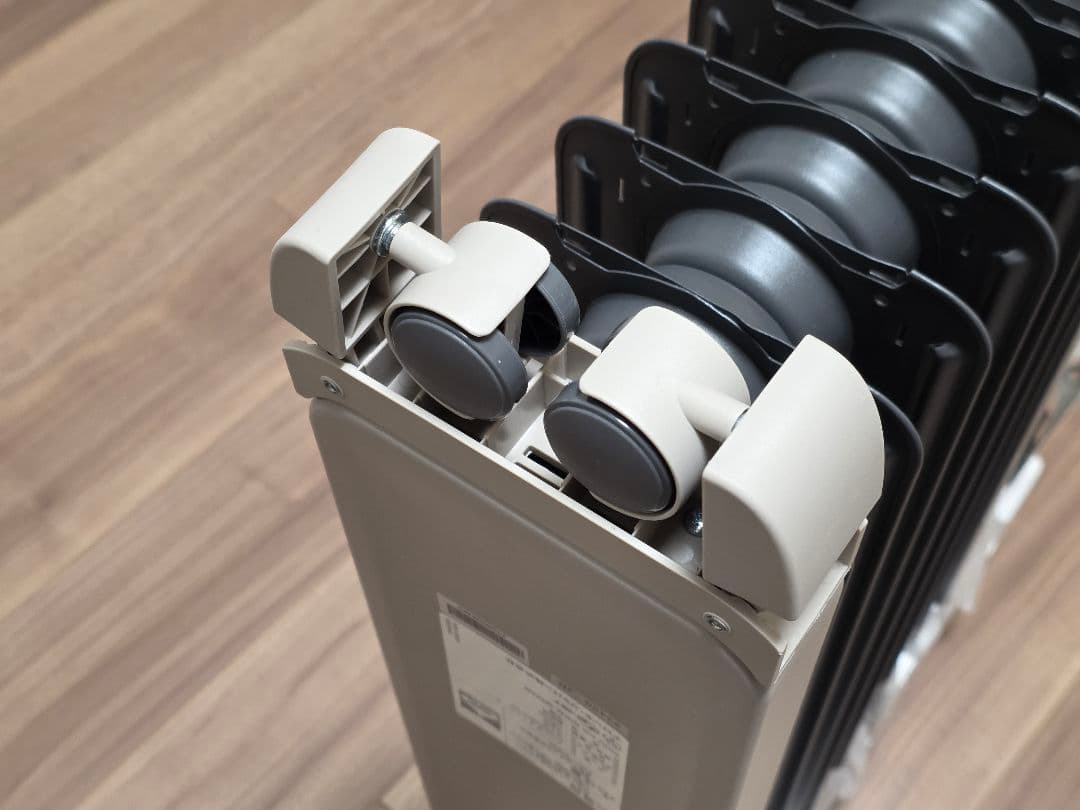 デロンギ ヴェルティカルド オイルヒーター RHJ21FO812-GY