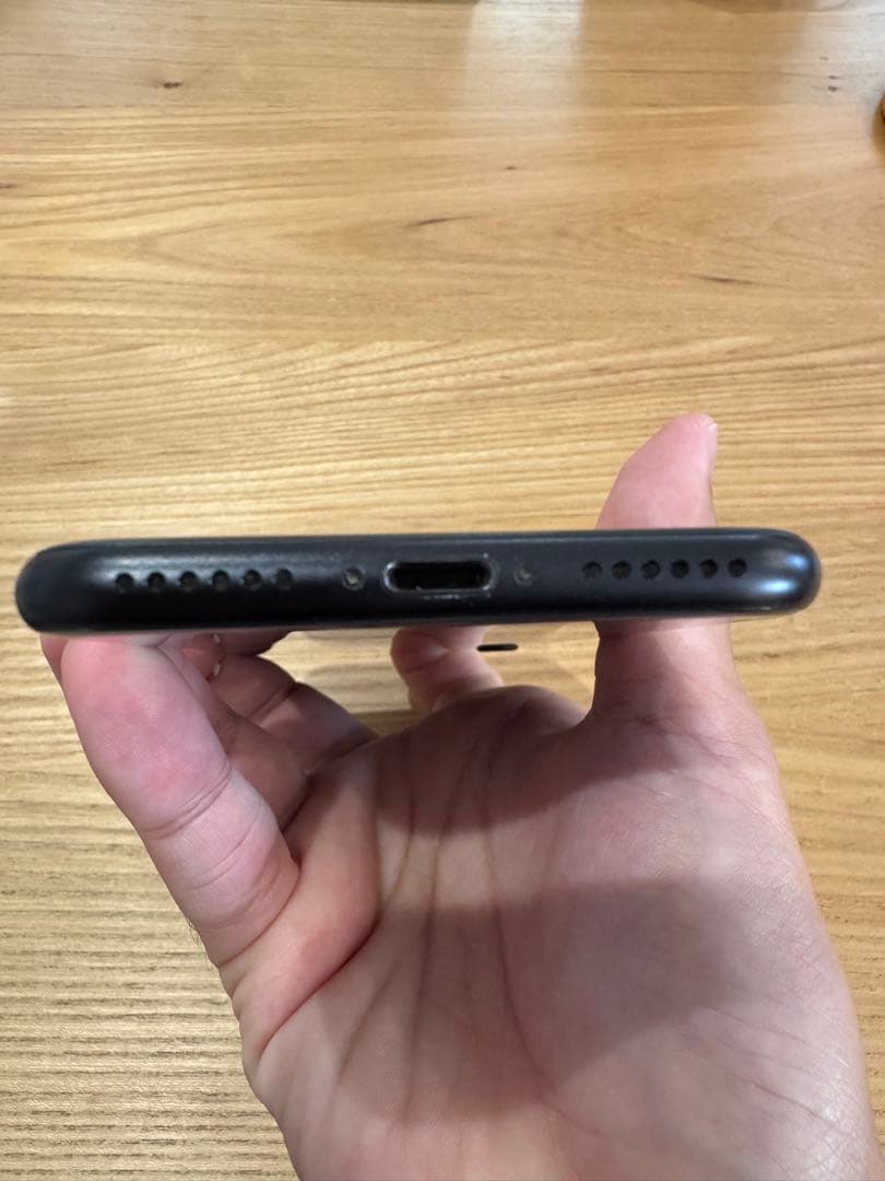 iPhoneSE2 シンガポール版（技適あり） 256GB