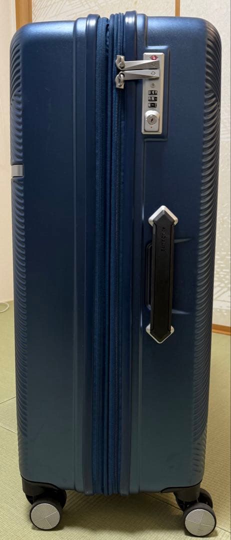 サムソナイト・ヴォラント　スピナー75 エキスパンダブル　ネイビー