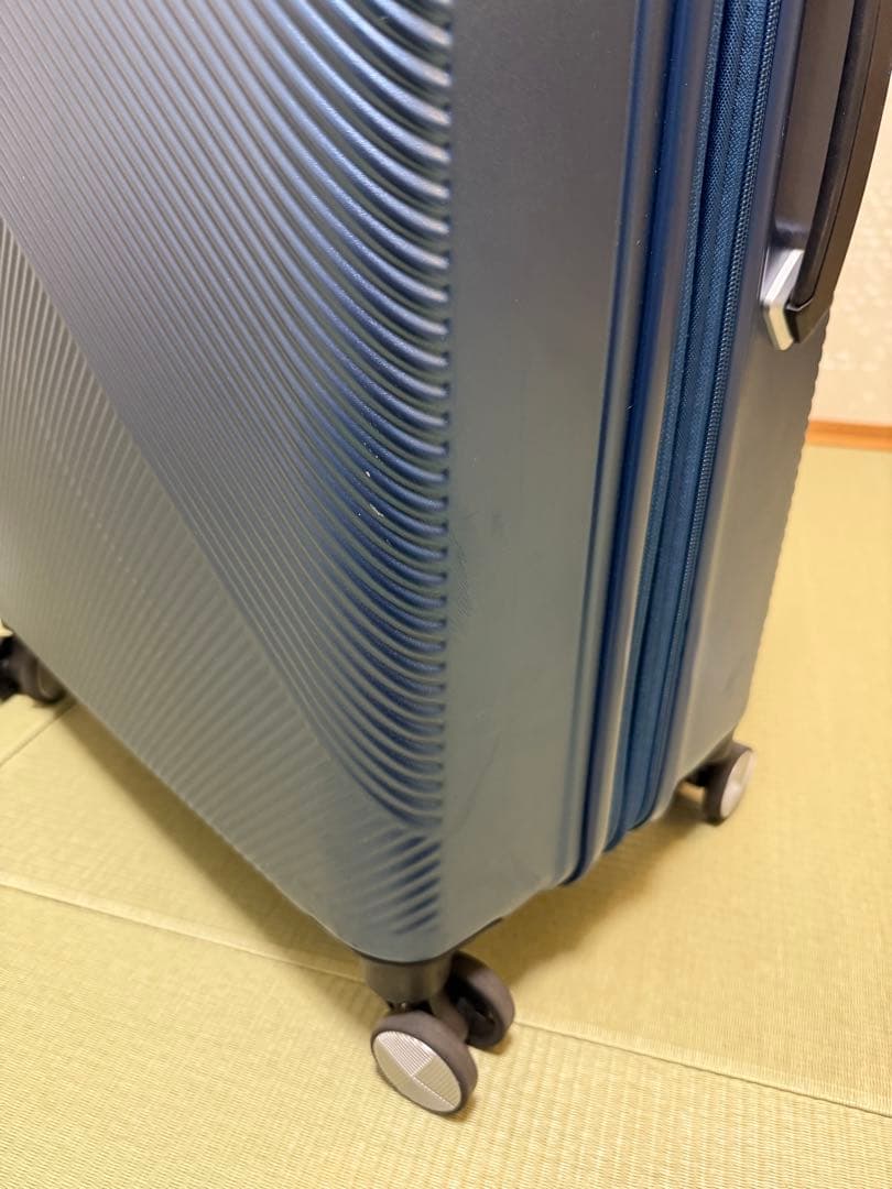 サムソナイト・ヴォラント　スピナー75 エキスパンダブル　ネイビー