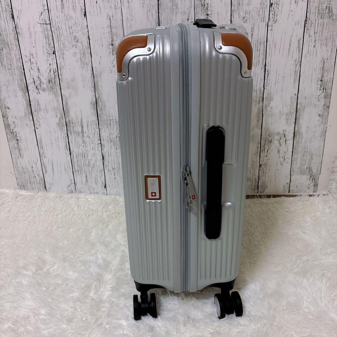スイスミリタリー 20インチ スーツケース キャリーケース シルバー 機内持込み