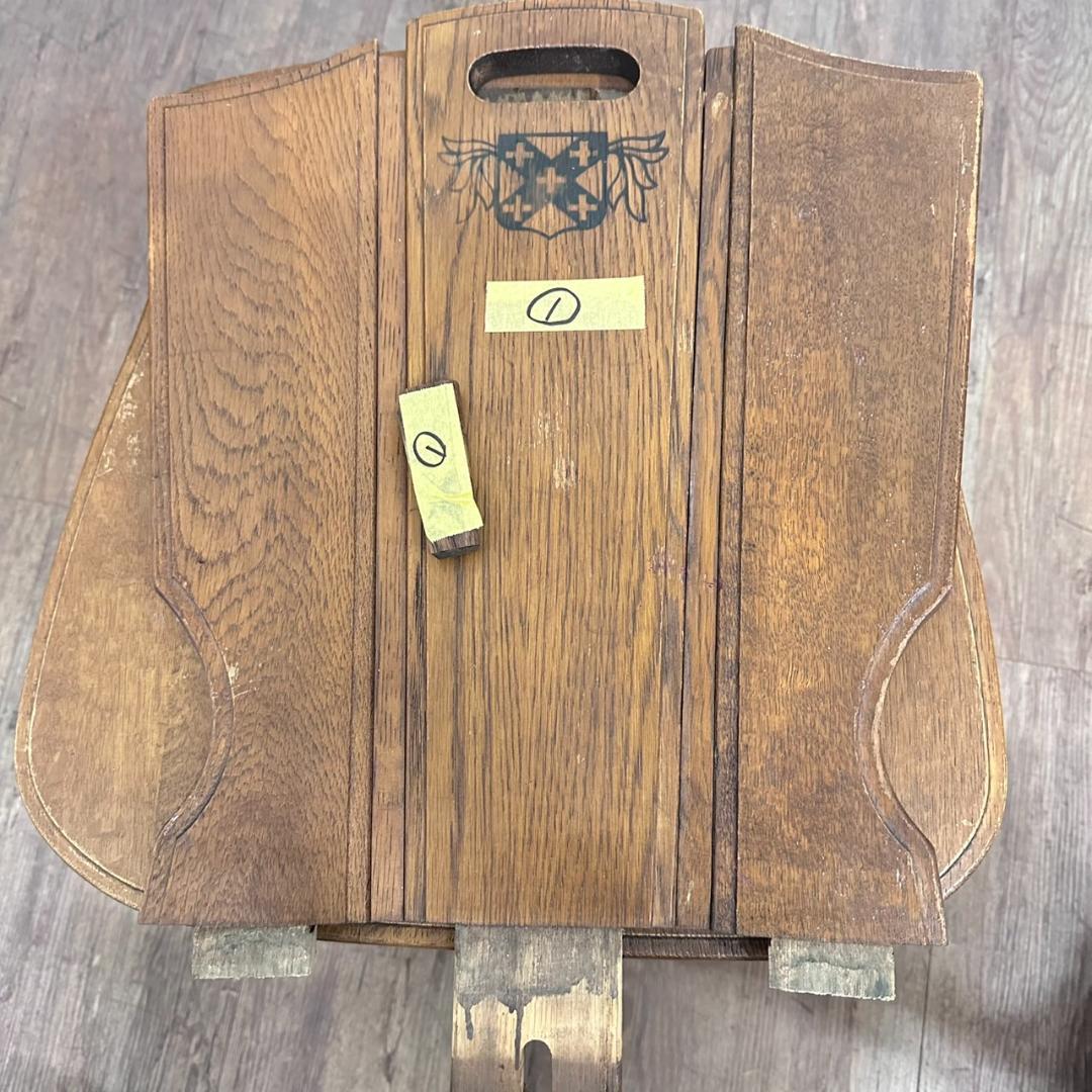 オールドカリモク　ルスティック　ダイニングチェア　紋章　焼印入り　　4脚