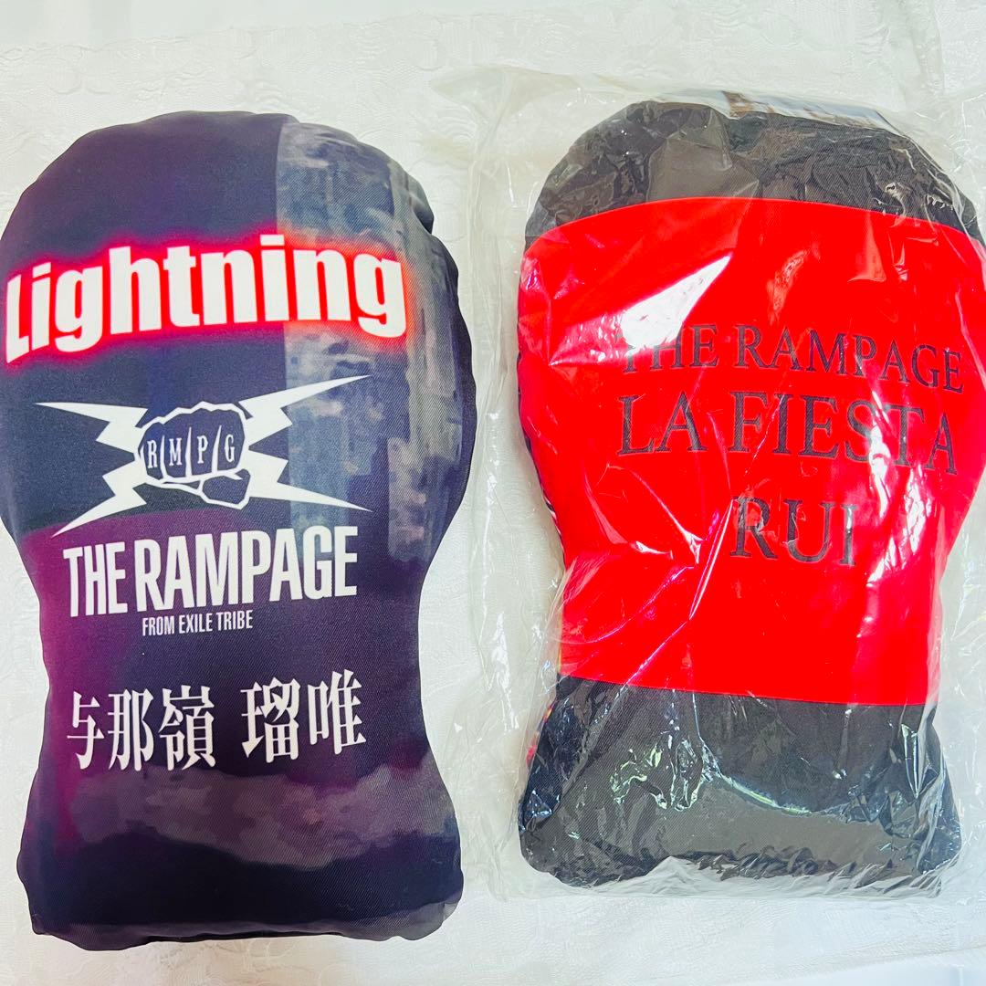 与那嶺瑠唯 クッションセット