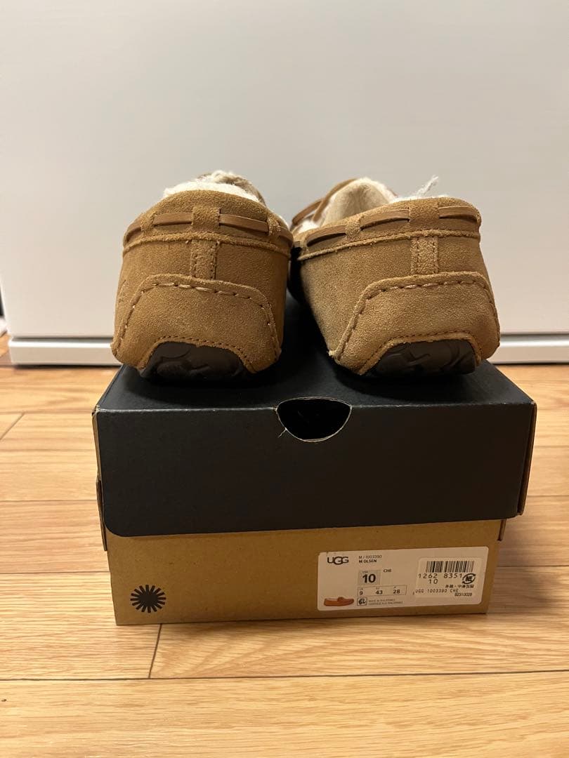 新品未使用 箱 本物 UGG ダコタ サンドベージュ モカシン