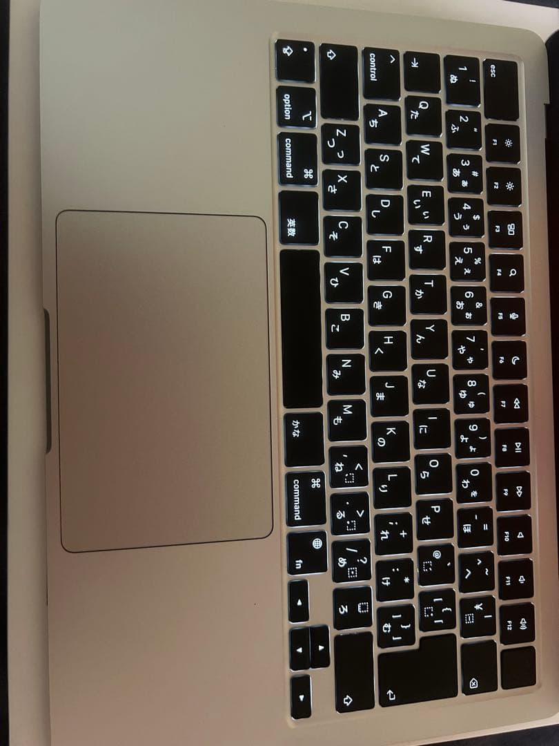 Apple MacBook Air M2本体　8GB 512GB