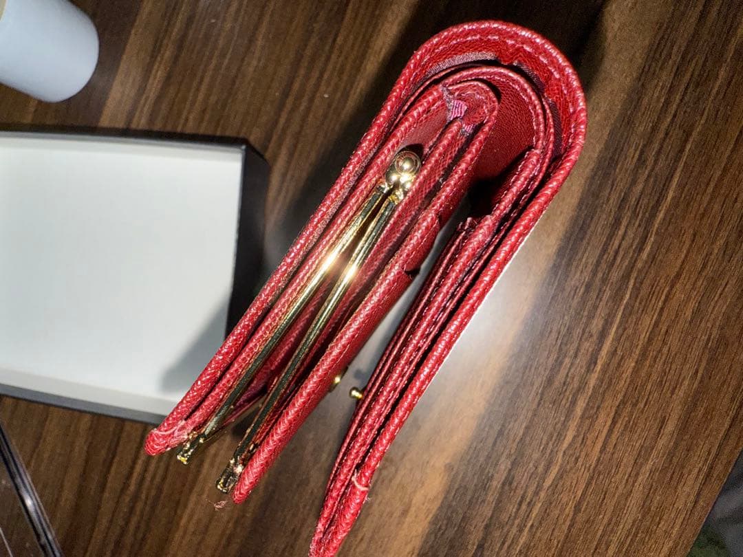 は*る様 新品　Burberry チェック柄 二つ折り財布　バーバリー