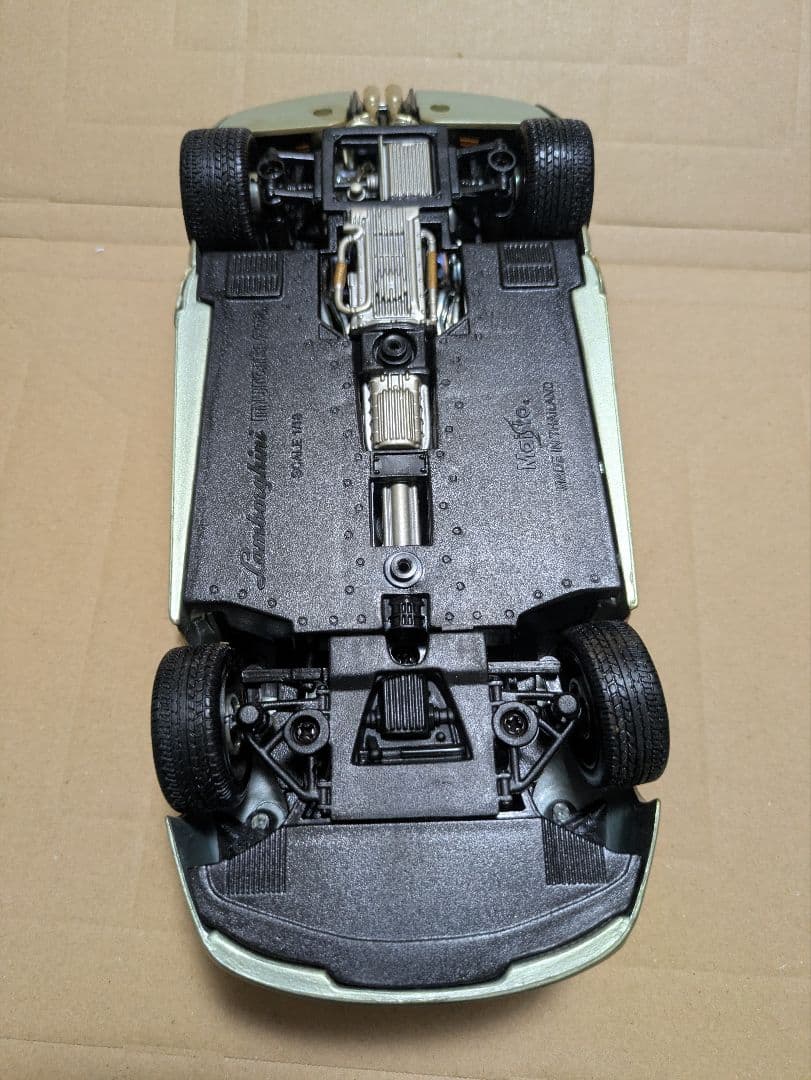 Maisto（マイスト）1/18 ランボルギーニ ムルシエラゴ ミニカー