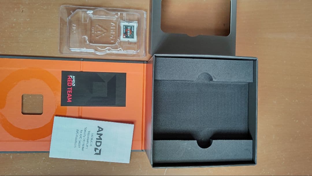 AMD Ryzen 9 7900X3D CPU 本体