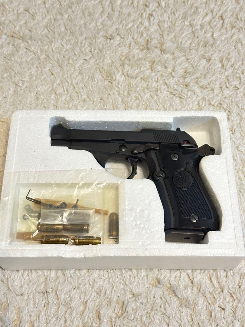 ベレッタ Beretta M84 モデルガン HEAVY Weight