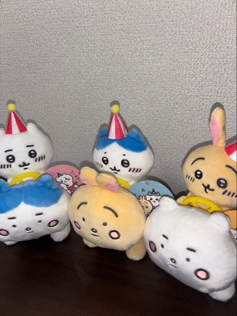 ちいかわらんど　ぴーぽぽぬいぐるみ　ちいかわ　ハチワレ　うさぎ　タグ付き