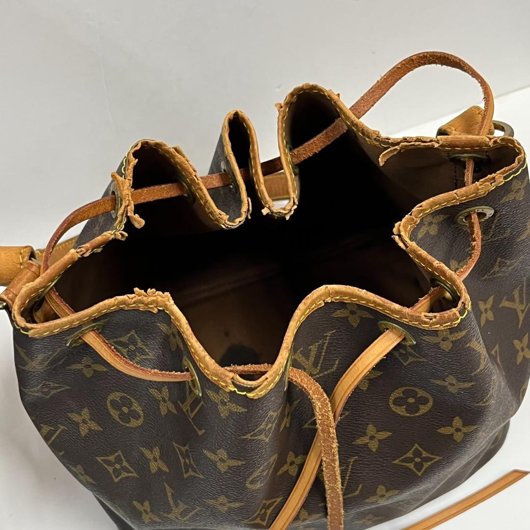 ルイヴィトン ショルダーバッグ M42226 肩掛け プチノエ モノグラム 中古