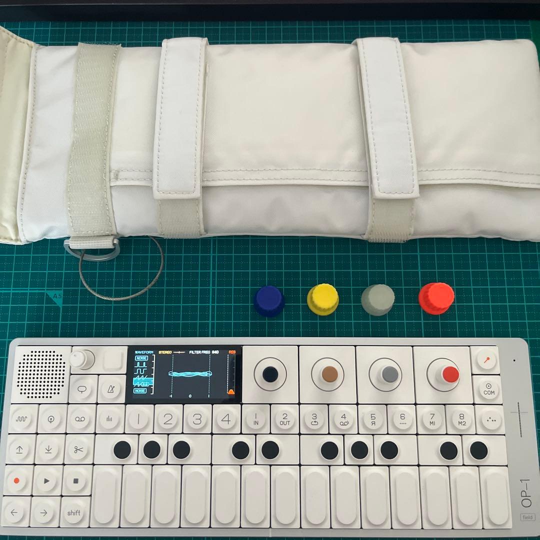Teenage engineering OP-1 Field & ケース