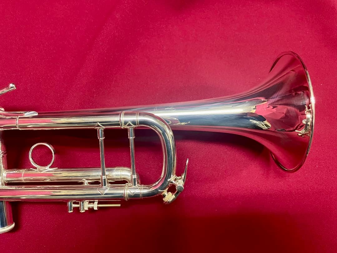 B♭トランペット　V.BACH（バック） 180ML37GBSP