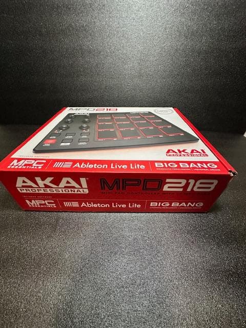 ほる様用【美品・未使用】AKAI / MPD218 MIDIパッドコントローラー